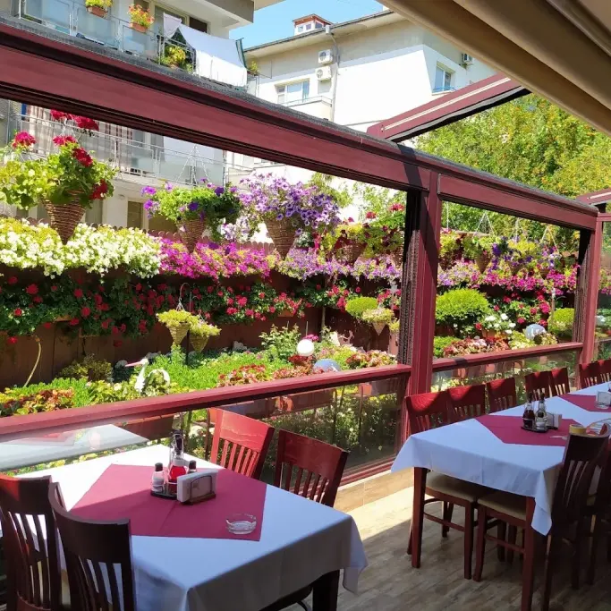 Garden restaurant Yoli